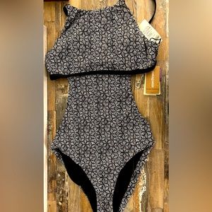 Womens Patagonia 1 piece swim NWT
